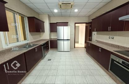 مجمع سكني - 4 غرف نوم - 5 حمامات للايجار في ابو سدرة - الريان - الدوحة