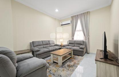Apartment - 2 Bedrooms - 2 Bathrooms for rent in Al Sadd Tourist Apartments - Al Sadd - Doha