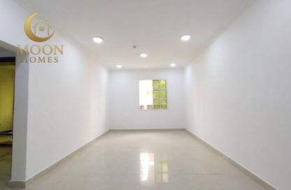 Apartment - 2 Bedrooms - 2 Bathrooms for rent in Umm Ghuwailina 4 - Umm Ghuwailina - Doha Apartment - 2 Bedrooms - 2 Bathrooms for rent in Umm Ghuwailina 4 - Umm Ghuwailina - Doha