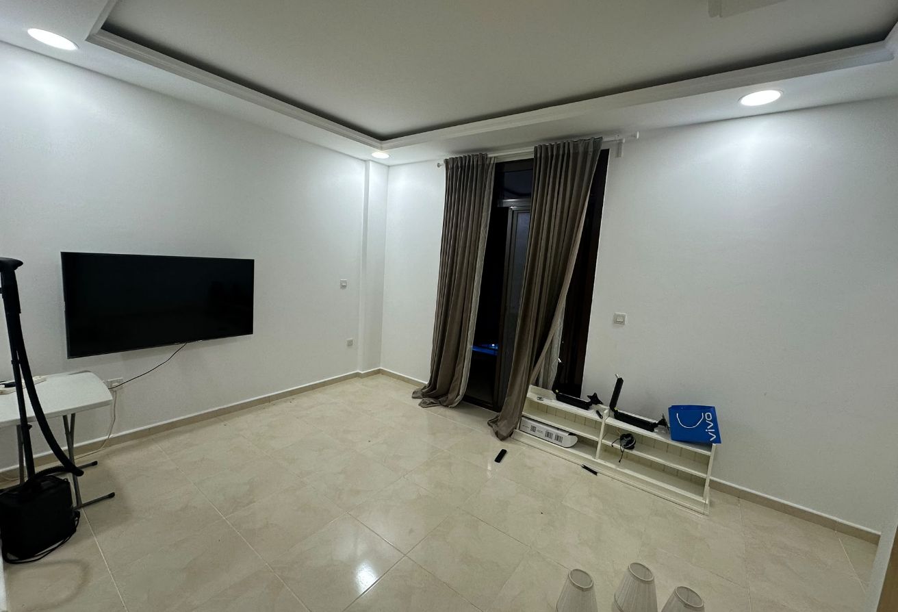 BRAND NEW FURNISHED STUDIO WITH BALCONY thumbnail 3