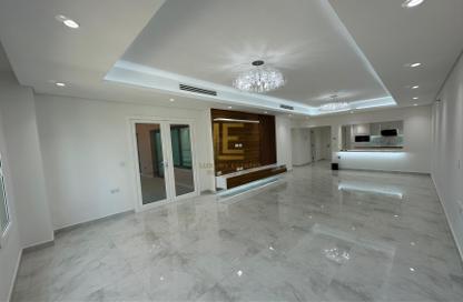 شقة - 2 غرف نوم - 3 حمامات للبيع في طريق بورتو الشرقي - بورتو أرابيا - جزيرة اللؤلؤة - الدوحة
