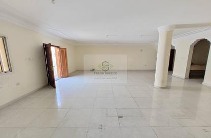 Villa - 4 Bedrooms - 5 Bathrooms for rent in Bu Hamour Street - Abu Hamour - Doha