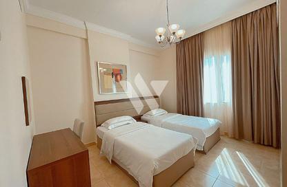 Apartment - 2 Bedrooms - 3 Bathrooms for rent in West Bay Tower - West Bay - West Bay - Doha