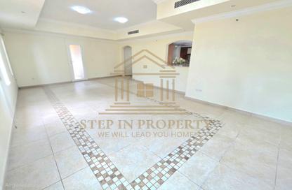 Apartment - 3 Bedrooms - 4 Bathrooms for rent in Porto Arabia Townhouses - Porto Arabia - The Pearl Island - Doha
