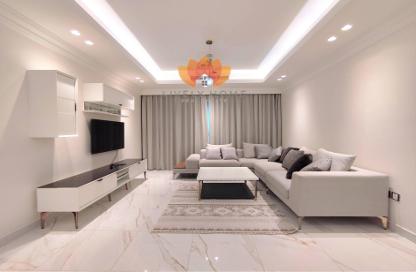 Apartment - 2 Bedrooms - 2 Bathrooms for rent in Giardino Apartments - The Pearl Island - Doha
