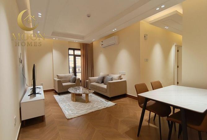 Elegant Brand New 2BHK F.F In front of Mirqab Mall