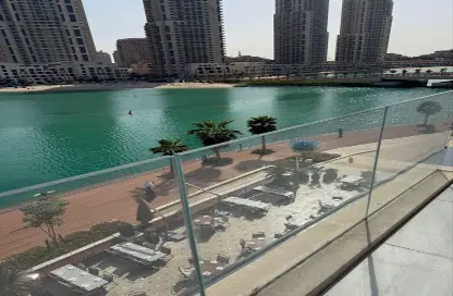 Apartment - 1 Bedroom - 2 Bathrooms for rent in Gewan Island - The Pearl Island - Doha