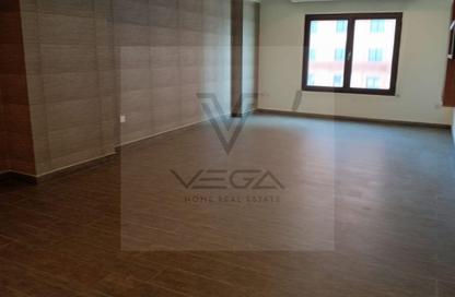 Apartment - 1 - 2 for rent in East Porto Drive - Porto Arabia - The Pearl Island - Doha