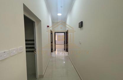 Apartment - 2 Bedrooms - 3 Bathrooms for rent in Al Nasr Street - Al Nasr - Doha