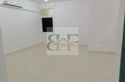 Apartment - 2 Bedrooms - 2 Bathrooms for rent in Bin Omran - Fereej Bin Omran - Doha