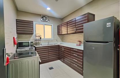 Apartment - 2 Bedrooms - 2 Bathrooms for rent in Street 870 - Al Duhail South - Al Duhail - Doha