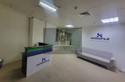 مساحات مكتبية - غرفة نوم - 1 حمام للايجار في منتزه 7 - المنتزه - الدوحة