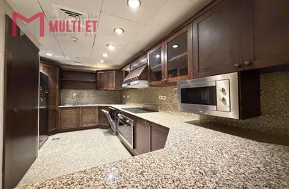 Apartment - 2 Bedrooms - 3 Bathrooms for rent in East Porto Drive - Porto Arabia - The Pearl Island - Doha