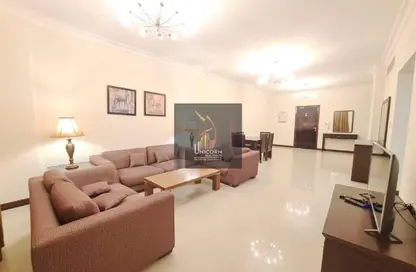 Apartment - 2 Bedrooms - 2 Bathrooms for rent in Al Sadd Road - Al Sadd - Doha