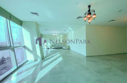 Apartment - 3 Bedrooms - 5 Bathrooms for rent in Zig Zag Tower B - Zig Zag Towers - West Bay - Doha