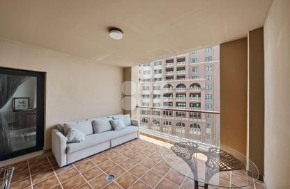 Apartment - 1 Bedroom - 2 Bathrooms for rent in East Porto Drive - Porto Arabia - The Pearl Island - Doha