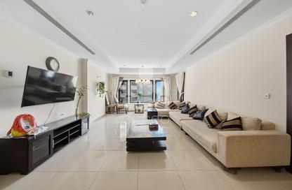 Apartment - 1 Bedroom - 2 Bathrooms for rent in East Porto Drive - Porto Arabia - The Pearl Island - Doha