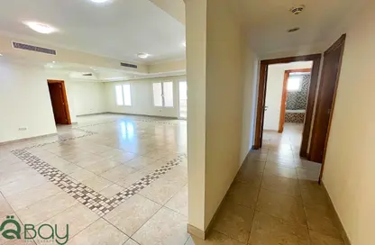 Apartment - 3 Bedrooms - 4 Bathrooms for rent in East Porto Drive - Porto Arabia - The Pearl Island - Doha