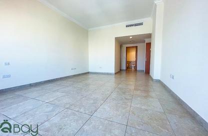 Apartment - 3 Bedrooms - 4 Bathrooms for rent in East Porto Drive - Porto Arabia - The Pearl Island - Doha