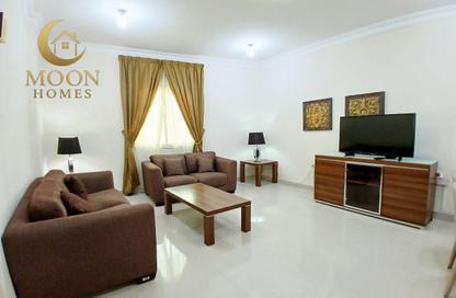 Apartment - 2 - 2 for rent in Umm Ghuwailina 4 - Umm Ghuwailina - Doha