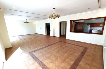 Villa - 3 Bedrooms - 3 Bathrooms for rent in Al Nasr Street - Al Nasr - Doha