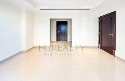 Apartment - 1 Bedroom - 2 Bathrooms for rent in West Porto Drive - Porto Arabia - The Pearl Island - Doha