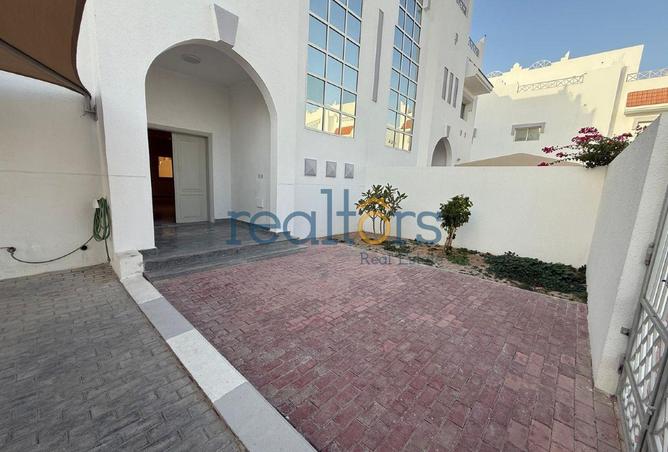 1023102 - Property Image 2