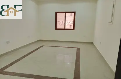 Apartment - 2 Bedrooms - 2 Bathrooms for rent in Bin Omran - Fereej Bin Omran - Doha