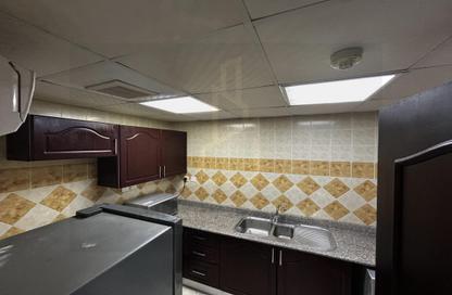 Apartment - 1 Bedroom - 1 Bathroom for rent in Umm Ghwailina Comm - Umm Ghuwalina - Umm Ghuwailina - Doha