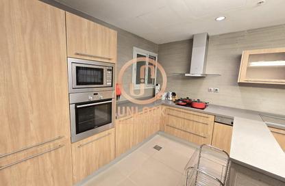 Apartment - 1 Bedroom - 2 Bathrooms for rent in Al Sadd Road - Al Sadd - Doha