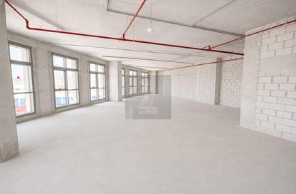Office Space - Studio - 2 Bathrooms for rent in Banks street - Musheireb - Doha