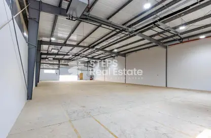 Warehouse - Studio - 1 Bathroom for rent in Industrial Area 4 - Industrial Area - Industrial Area - Doha