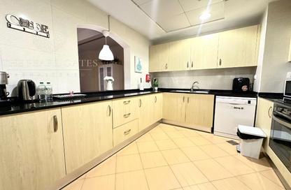 Apartment - 1 Bedroom - 2 Bathrooms for rent in East Porto Drive - Porto Arabia - The Pearl Island - Doha