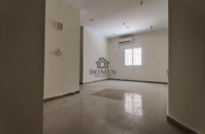 Apartment - 3 Bedrooms - 2 Bathrooms for rent in Tadmur Street - Old Airport Road - Doha