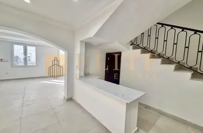 فيلا - 6 غرف نوم - 6 حمامات للايجار في بيفيرلي هيلز الريان - بيفيرلي هيلز الريان - الريان - الدوحة