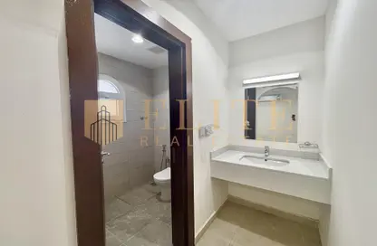 فيلا - 6 غرف نوم - 6 حمامات للايجار في بيفيرلي هيلز الريان - بيفيرلي هيلز الريان - الريان - الدوحة