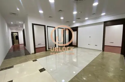 مساحات مكتبية - 5 غرف نوم - 1 حمام للايجار في بناية عبدالله بن سلطان آل ثاني - الطريق الدائري الثالث - السد - الدوحة