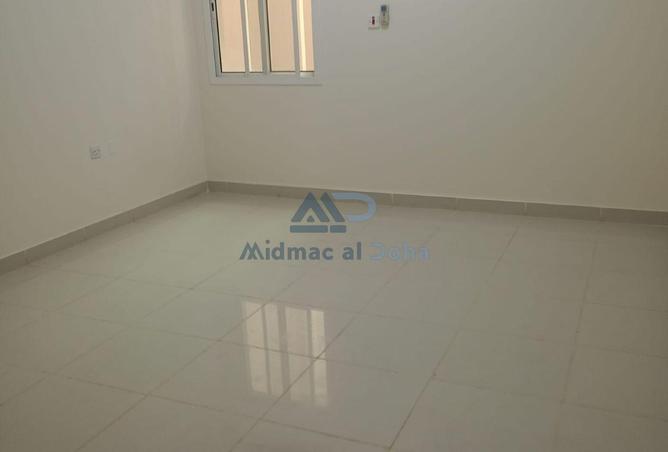 56168003 - Property Image 2