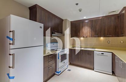Apartment - 1 Bedroom - 2 Bathrooms for rent in West Porto Drive - Porto Arabia - The Pearl Island - Doha Apartment - 1 Bedroom - 2 Bathrooms for rent in West Porto Drive - Porto Arabia - The Pearl Island - Doha