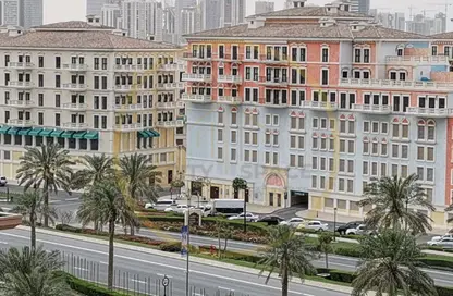 Apartment - 1 Bedroom - 2 Bathrooms for sale in East Porto Drive - Porto Arabia - The Pearl Island - Doha