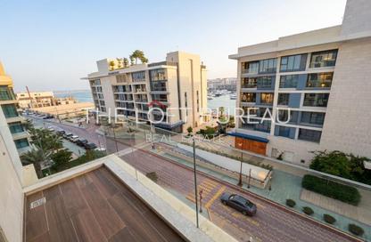 Apartment - 2 Bedrooms - 3 Bathrooms for sale in Crystal Residence - Gewan Island - The Pearl Island - Doha