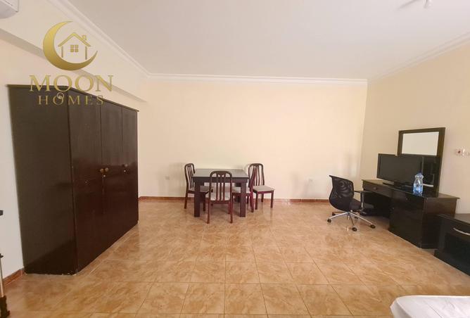 1013557 - Property Image 3