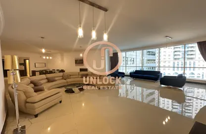Apartment - 3 Bedrooms - 4 Bathrooms for rent in West Bay Tower - West Bay - West Bay - Doha