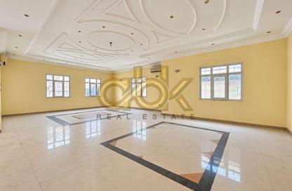 Villa - 6 - 7+ for sale in Al Dafna - Al Dafna - Doha