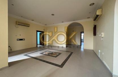 Villa - 6 - 7+ for sale in Al Dafna - Al Dafna - Doha