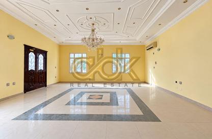 Villa - 6 - 7+ for sale in Al Dafna - Al Dafna - Doha