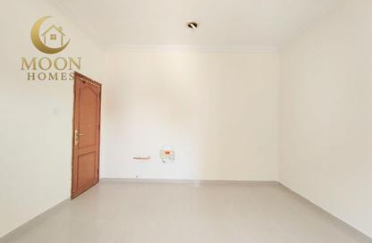 Apartment - 2 Bedrooms - 2 Bathrooms for rent in Muntazah 7 - Al Muntazah - Doha