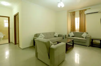 Apartment - 2 Bedrooms - 2 Bathrooms for rent in EB09 - Umm Ghuwailina - Doha