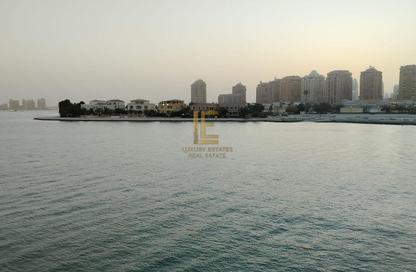 شقة - غرفة نوم - 2 حمامات للايجار في فيفا غرب - فيفا بحرية - جزيرة اللؤلؤة - الدوحة
