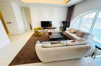 Apartment - 3 Bedrooms - 3 Bathrooms for rent in Floresta Gardens - Floresta Gardens - The Pearl Island - Doha